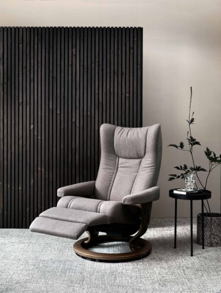 Stressless-Wing-Power2_calido-Brown_HF_landau_karlsruhe_neustadt