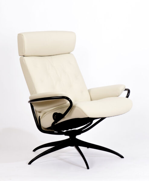 Stressless_Metro_Low_Back_with_Headrest_Black_52484_HF_landau_karlsruhe_neustadt