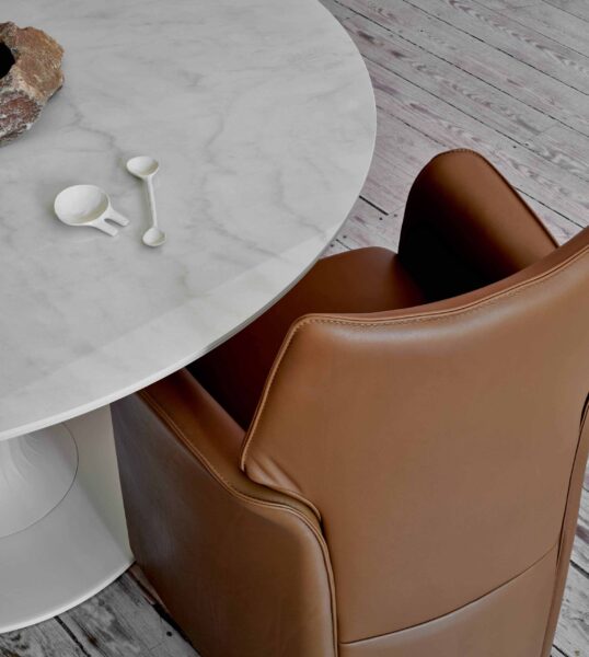 leolux_columna_tamarinde_0002_HF_Neustadt_Landau_Karlsruhe