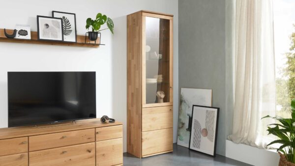 Interliving Wohnzimmer Serie 2028 – Vitrine 6603