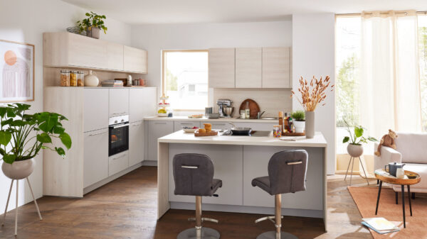 Interliving Küche Serie 3077 mit Constructa-Einbaugeräten