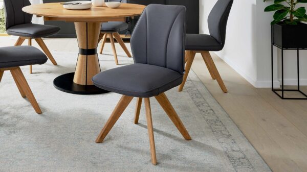 Interliving Esszimmer Serie 5102 – Polsterstuhl U131 mit Drehfunktion