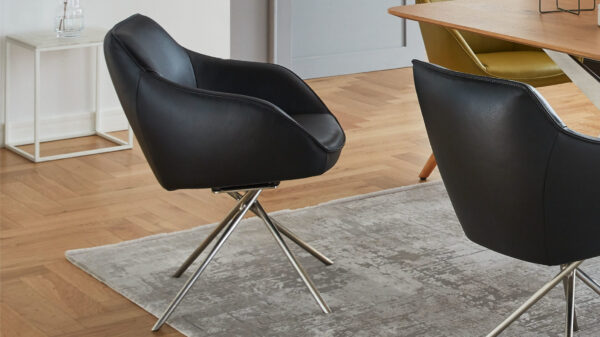 KOINOR Dining System – drehbarer Armlehnstuhl